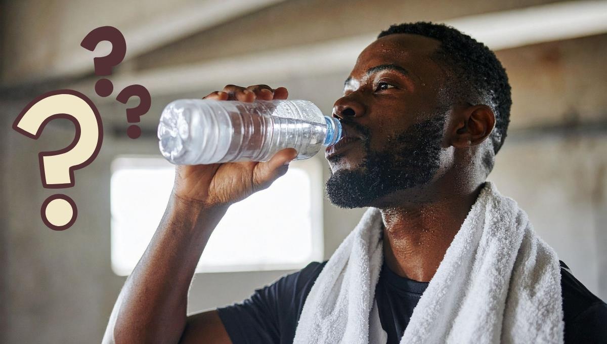 No son 8 vasos diarios: la cantidad de agua que se recomienda beber por día